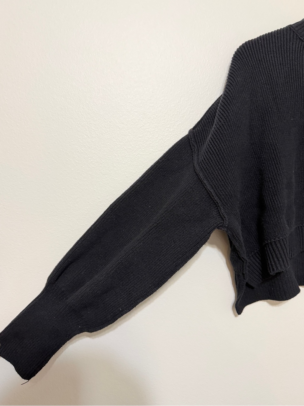 Free People Easy Street Crop Pullover Sweater Size Small Black Oversized Knit - Picture 6 of 10